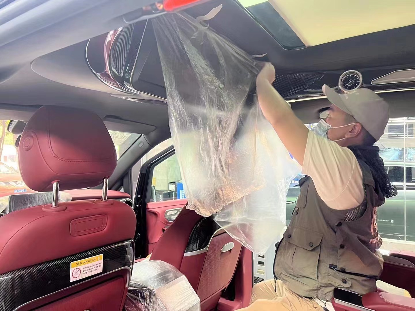 如何知道新車是否甲醛超標(biāo)，車內(nèi)異味如何解決