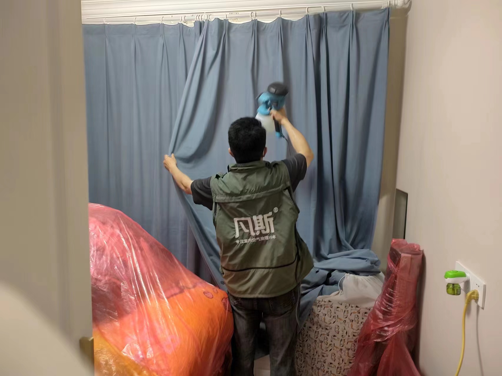 如何選擇全屋定制的板材，才能讓室內(nèi)甲醛含量最低
